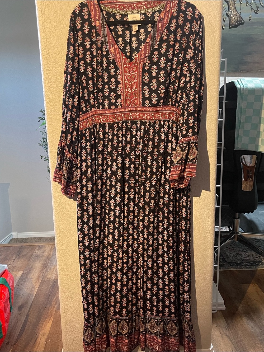 Knox Rose Black Boho Maxi Dress with Red Trim - Picture 2 of 9